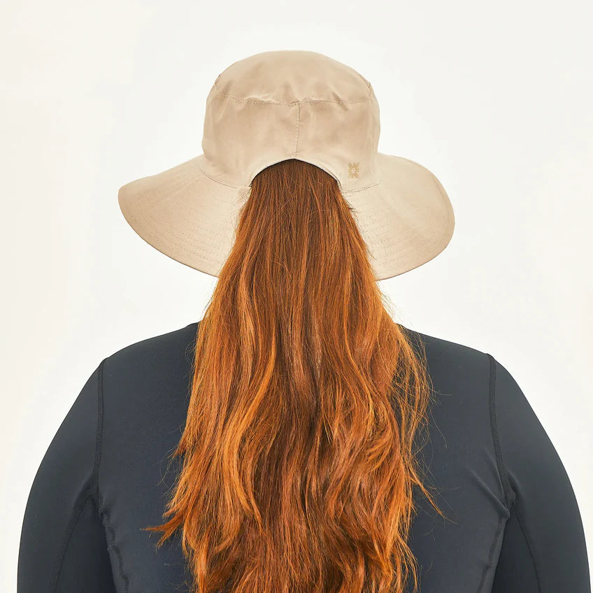Pack del Solar - Primaderm XPERT SUN + Sombrero California Arena